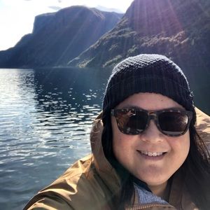 Meet your Posher, Stephanie